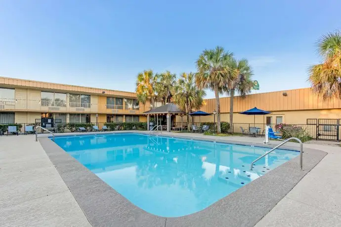 La Quinta Inn by Wyndham New Orleans Slidell 