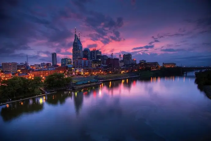 DoubleTree by Hilton Hotel Nashville-Downtown 