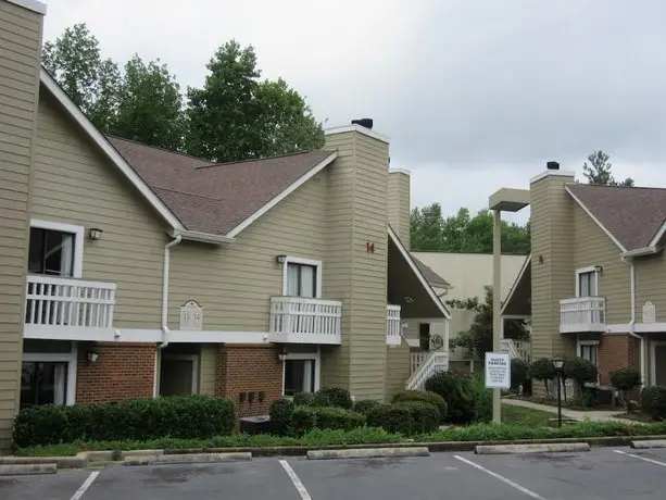 Cloverleaf Suites - Columbia SC