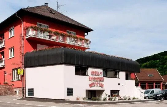 Logis Hostellerie Motel Au Bois Le Sire