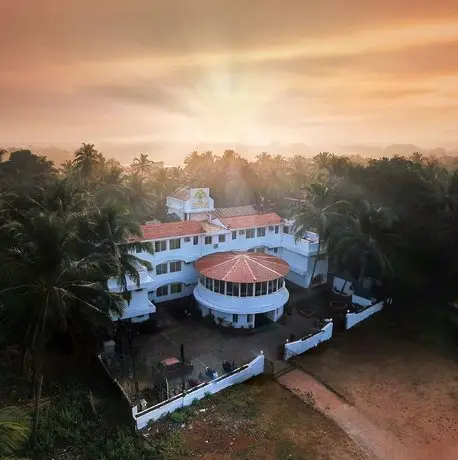 Treehouse Silken Sands