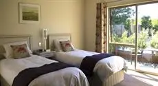 Maple Lodge Luxury Bed & Breakfast 