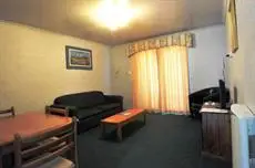 Alanvale Apartments & Motor Inn 