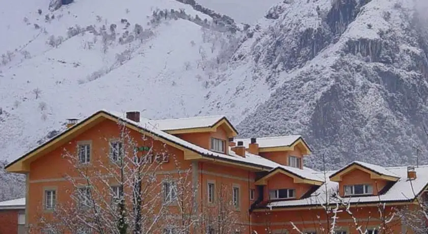 Hotel Picos de Europa Cabrales 