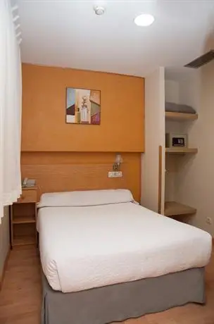 Hotel Confort Oviedo 