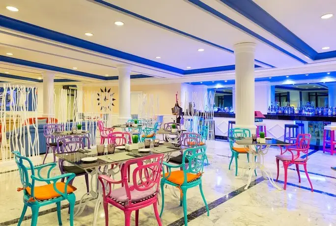 Tryp Merida Medea Hotel 