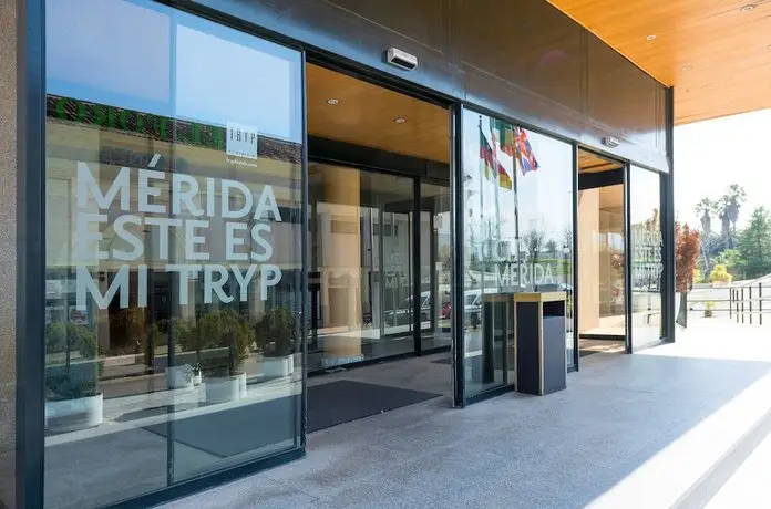 Tryp Merida Medea Hotel 