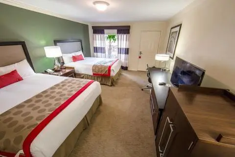 Ramada by Wyndham Houston Intercontinental Airport East 