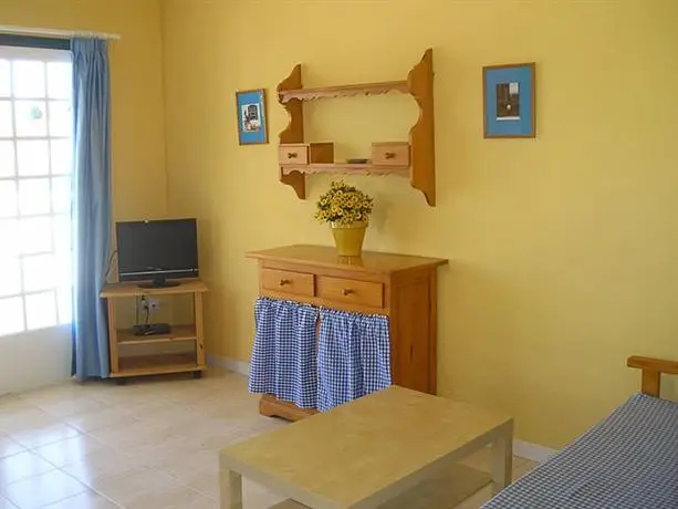 Apartamentos Las Brisas I & II 