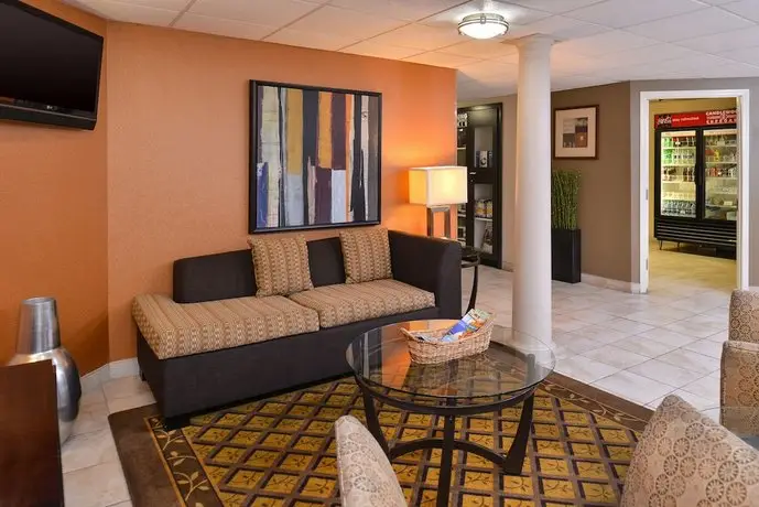 Candlewood Suites Lafayette 