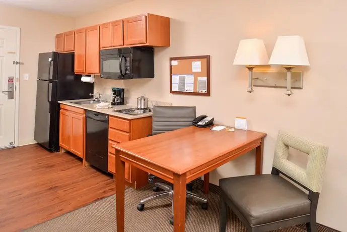 Candlewood Suites Lafayette 