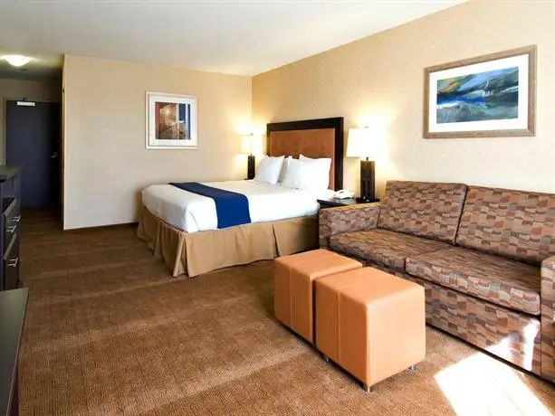 Holiday Inn Express Hotel & Suites Riverport Richmond 