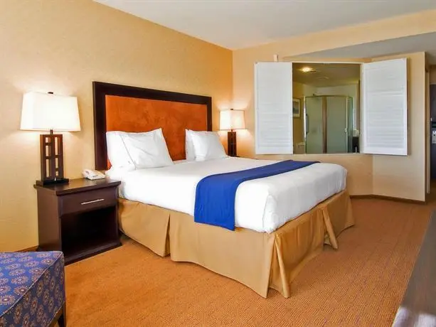 Holiday Inn Express Hotel & Suites Riverport Richmond 