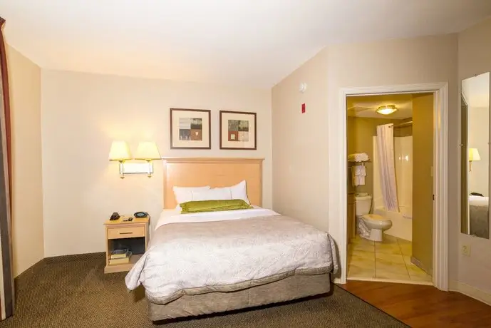 Candlewood Suites Fort Myers Interstate 75 