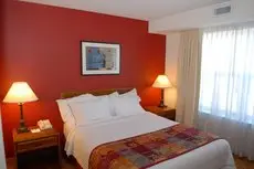 Lakeview Signature Inn Calgary Airport 