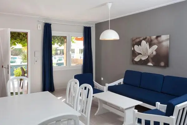 Iris Apartments Sa Coma 