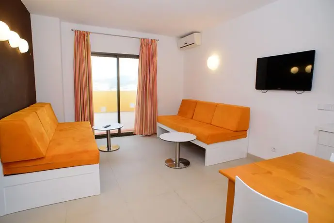 Apartamentos Poniente Playa 