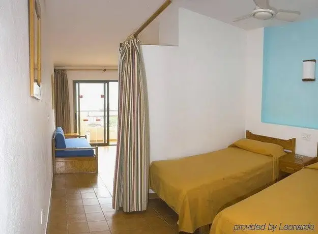 Ibiza Rocks Budget Apartments 