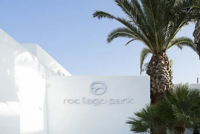 Apartamentos Roc Lago Park 