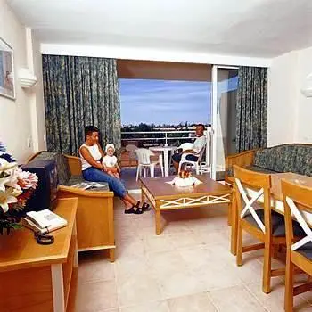 Protur Floriana Resort Aparthotel 