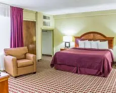 Quality Inn & Suites Fayetteville 