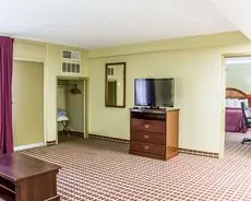 Quality Inn & Suites Fayetteville 