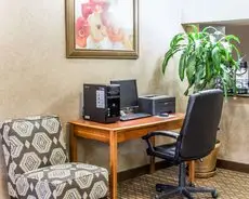 Quality Inn & Suites Fayetteville 