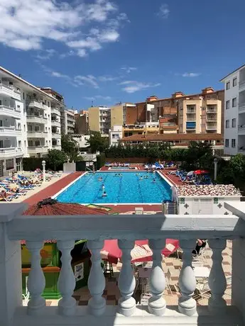 Apartamentos Europa Blanes 