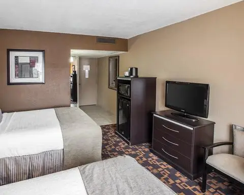 Quality Inn and Suites Denver Stapleton 