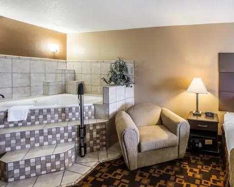 Quality Inn and Suites Denver Stapleton 