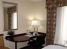 Hampton Inn & Suites Dayton-Airport 