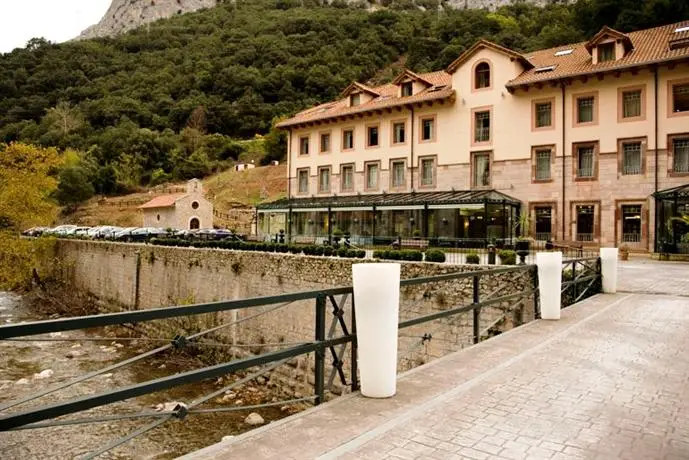 Hotel Balneario La Hermida 