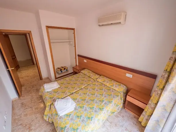 Apartaments AR Santa Anna II 