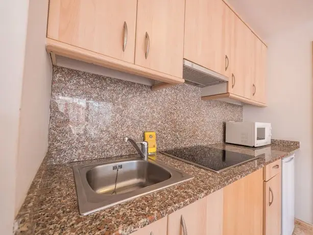 Apartaments AR Santa Anna II 