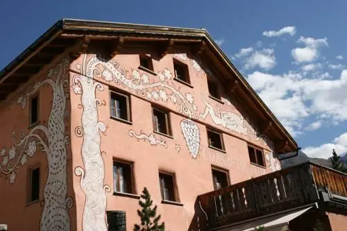 Hotel Traube Scuol 