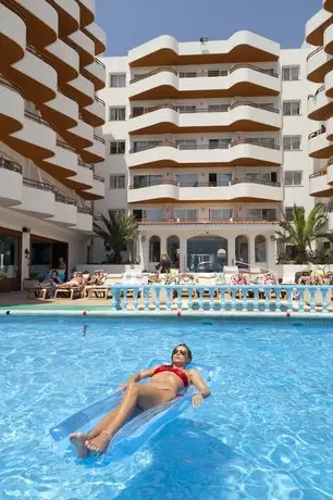 Apartamentos Mar y Playa 