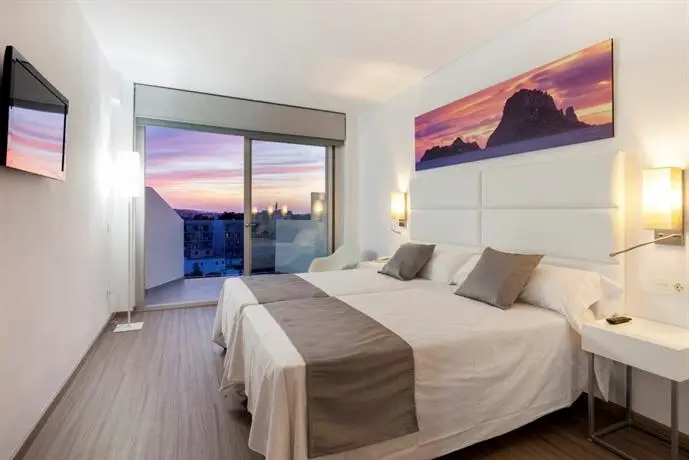 AxelBeach Ibiza Suites Apartments Spa and Beach Club - Adults Only 