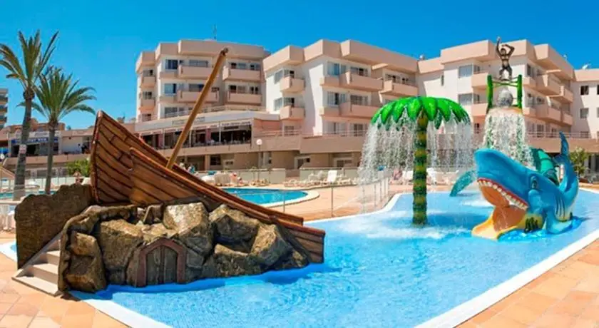 Playa Bella Apartments 