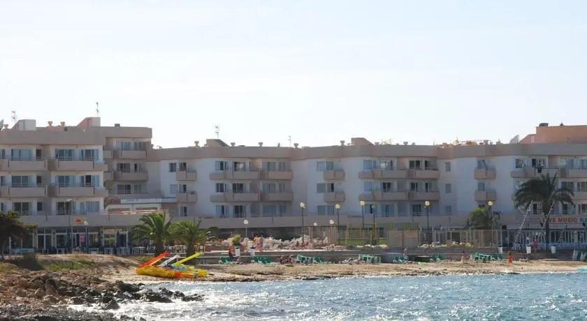 Playa Bella Apartments 