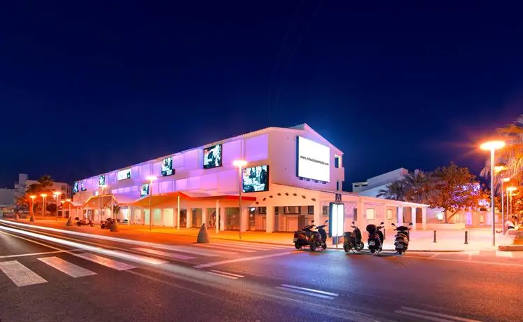 Ushuaia Ibiza Beach Hotel - Adults Only 