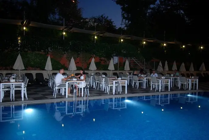 Grand Okan Hotel 