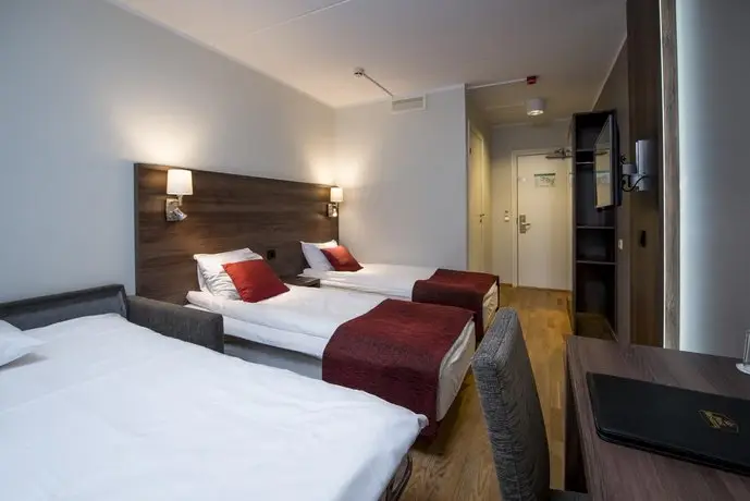 Park Inn by Radisson Oslo Airport Hotel West 