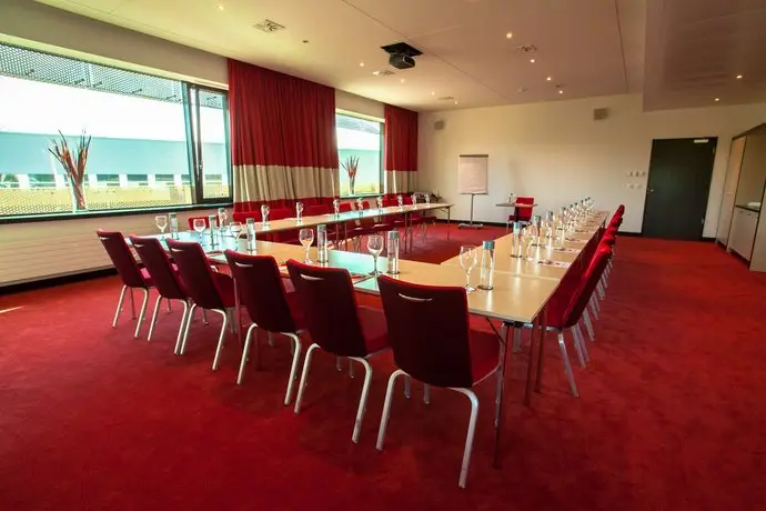 Airport Hotel Basel - Convenient & Friendly 