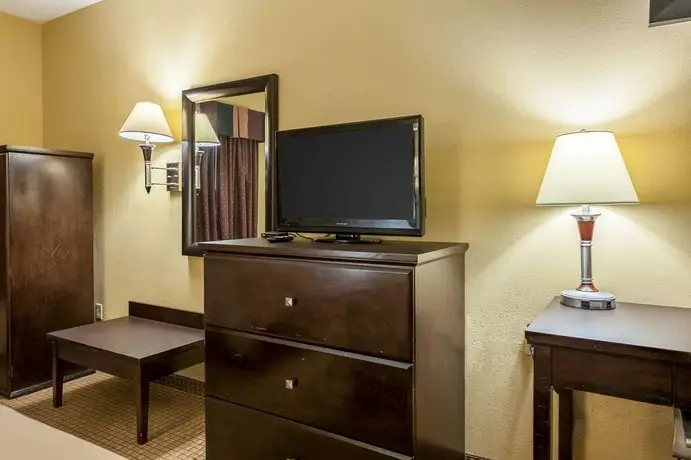 Quality Inn & Suites Lafayette 