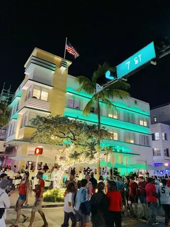 Avalon Hotel Miami Beach 