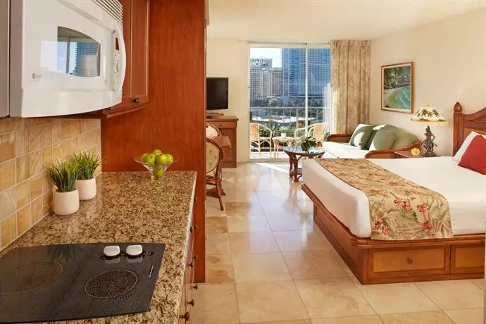 Luana Waikiki Hotel & Suites 