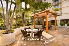 Luana Waikiki Hotel & Suites 