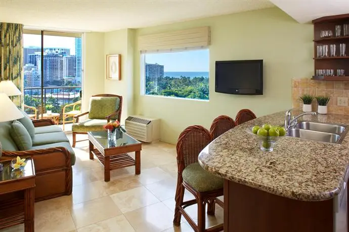 Luana Waikiki Hotel & Suites 