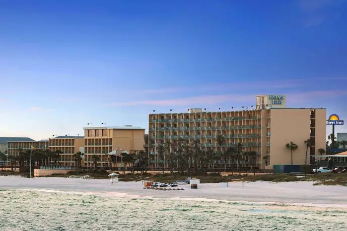 Days Inn by Wyndham Panama City Beach Ocean Front