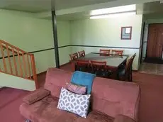 Pohutu Lodge Motel 